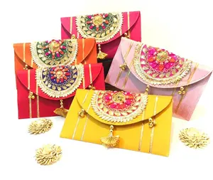 New Arrival Handcrafted Traditional Fabric Money Shagun Envelopes Wedding Favor Gifts Mobile Case Pouches