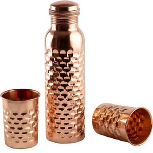 Vente à chaud Conception unique Bouteilles d'eau en cuivre pur Vente chaude Voyageur Eau Bouteille en cuivre - Product Image 4