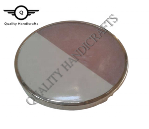 Vente en gros de sous-verres artisanaux de qualité en bois, résine et métal pour la cuisine et la décoration de table Tapis et tampons de qualité de l'Inde - Product Image 6