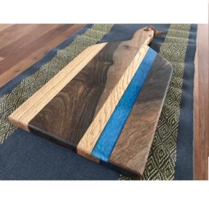 Tabla de cortar de madera de resina de lujo hecha a mano, tabla de quesos de Navidad, tabla de quesos de resina, tabla de cortar de muestra de charcutería gratis - Product Image 4