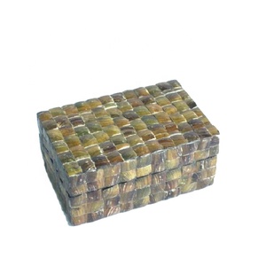 Caja organizadora de madera con incrustaciones de cuerno de diseño único, regalos novedosos, almacenamiento de joyas para mujeres y niñas, disponibles en todos los tamaños para el hogar - Product Image 1