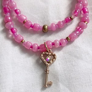เซเลอร์มูนชุดสร้อยข้อมือ "Pink Power" - Product Image 1