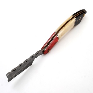 Navaja de Afeitar Recta de Lujo Hecha a Mano con Acabado Damasco y Grabado Tipográfico (sm 4) - Product Image 4