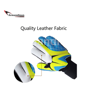 Guantes de fútbol de calidad excepcional, látex alemán duradero y cuero transpirable con empuñaduras de valor inmejorable - Product Image 6