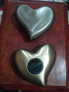 Legend heart souvenir crémation urn fournitures funérailles brasworld inde - Product Image 5