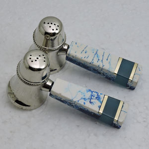 Personnaliser le dessus de table nouveau style en laiton nickelé, bois et résine, ensemble sel et poivre gadgets de cuisine - Product Image 3