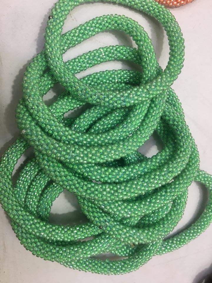 สีเขียว