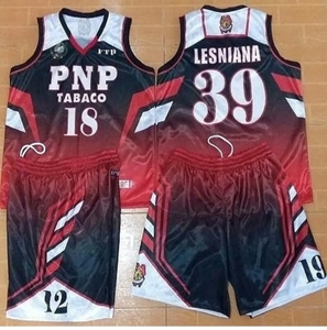 Uniforme universitaire de basket-ball de style nouveau en gros, impression par sublimation personnalisée, conception d'ensembles en jersey de polyester noir - Product Image 4