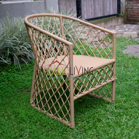 Sillas de Comedor Capistrano de Madera de Teca Sólida con Cojines, Diseño Minimalista, Calidad Grado A, para Hogar, Oficina, Uso en Exteriores, Hotel, Indonesia