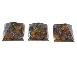 Wholesaler of Chakra Small Orgone Pyramids : Chakra Small Orgone Pyramids for Sale - Product Image 1