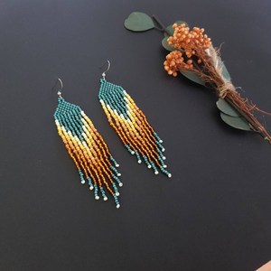 Pendientes bohemios con cuentas turquesas, joyas bohemias con cuentas de semillas brillantes, aretes largos de cuentas de flecos y naranja, joyería Bohemia - Product Image 1