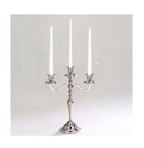 เชิงเทียนที่แกะสลักบนผิวให้นูนขึ้นรูปเชิงเทียนที่ทำด้วยมือทำจากโลหะนิกเกิล5ชิ้นสำหรับตกแต่ง - Product Image 2