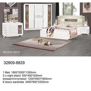 Lujoso y moderno dormitorio 32809-8827 - Product Image 2