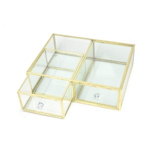 Soporte de Metal de mesa para joyería, forma cuadrada, hecho a mano, de diseñador, personalizado, a precio asequible - Product Image 6