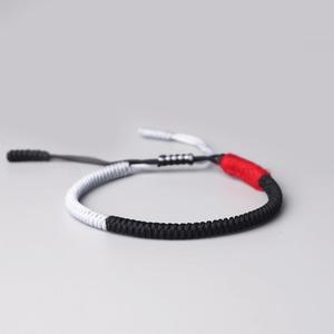 สร้อยข้อมือมิตรภาพแบบถักคุณภาพพรีเมียม - Product Image 1
