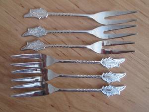 ชุดช้อนส้อมสแตนเลส 6 ชิ้น ดีไซน์หรูหรา เหมาะสำหรับร้านอาหารและอุปกรณ์บนโต๊ะอาหารงานแต่งงาน - Product Image 2