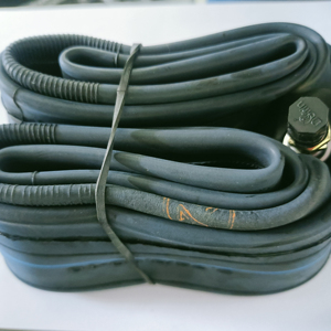 Chambre à air de moto en caoutchouc butyle de haute qualité Dolfin 2.75/3.00-18, fabriquée en Inde, noire, valve TR-29, prix raisonnable - Product Image 2