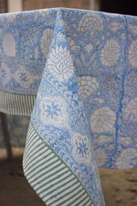 Bleu Gadh fait à la main Floral indien coton toile main bloc imprimé nappe 6 places et 8 places - Product Image 5