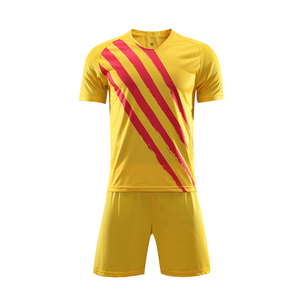 Unisex High Quality Jersey Set New Breathable Football Top and Shorts Custom Vintage Training Uniform Soccer Football Jersey - Product Image 2