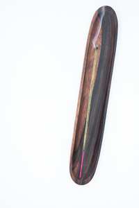 Porte-bâton d'encens en bois dans une belle forme de bateau de couleur marron naturel pour la maison et le bureau Design personnalisable Tradnary - Product Image 3