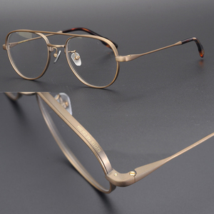 Lunettes optiques de style ODM de qualité supérieure, fabriquées à la main au Japon, en titane couleur or mat 24 carats, double pont, très demandées - Product Image 1