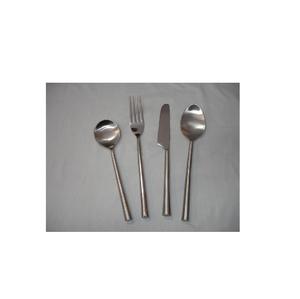Ensemble de couverts vintage moderne de luxe, cuillère et fourchette indiennes fantaisie, pour la maison et la cuisine, utilisation pour les mariages et les fêtes - Product Image 1