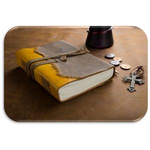 Journal en cuir véritable fait à la main avec fermeture à sangle bicolore et impression de bordure robuste Style journal unique - Product Image 1