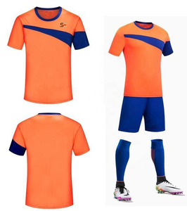 Uniforme de fútbol 100% de poliéster para niños y adultos, conjunto de Jersey con logotipo personalizado, venta al por mayor - Product Image 3
