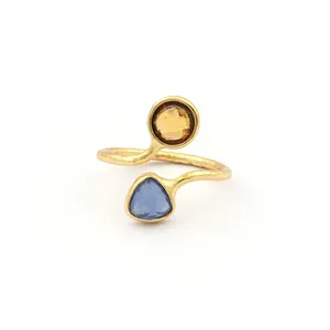 금도금 잉크 블루 칼세도니 및 황수정 보석 조정 가능한 반지 라운드 및 조 모양 돌 반지 보석. 모드 조야스 R-146