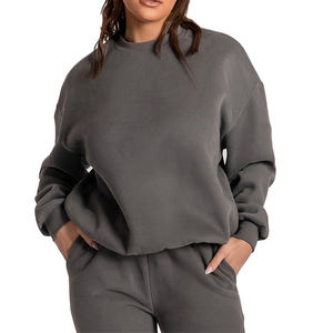 Sweatshirt à capuche pour femme à manches longues personnalisé sweatshirt à col rond essentiel en coton pour femme sweatshirt à capuche en coton confortable et décontracté pour femme - Product Image 3