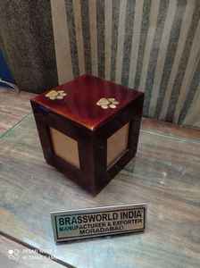 WOOD RED PHOTOFRAME WITH TWO GOLDEN PAWS PET URN <b>FUNERAL</b> <b>SUPPLIES</b> By Brassworld India - Product Image 2