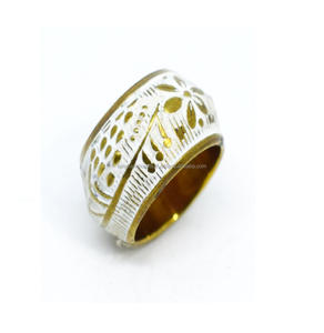 Anillo de silicona con diseño de flores, anillo colorido con diseño de flores, accesorios de joyería, venta al por mayor - Product Image 1