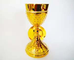 来自印度卡纳塔克邦的帕滕镀金黄铜CJ023的圣杯孔作品