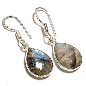 Boucles d'oreilles pendantes bohèmes faites à la main en argent sterling 925 plaqué or avec pierre précieuse en labradorite en forme de poire pour femmes - Product Image 1