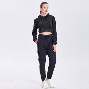 Ensemble de survêtement décontracté pour femme 2026 de haute qualité, ensemble de jogging avec sweat à capuche pour femme, vêtements de sport OEM - Product Image 2
