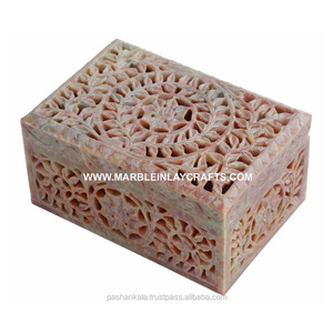 Soapstone-caja de joyería tallada hecha a mano - Product Image 1