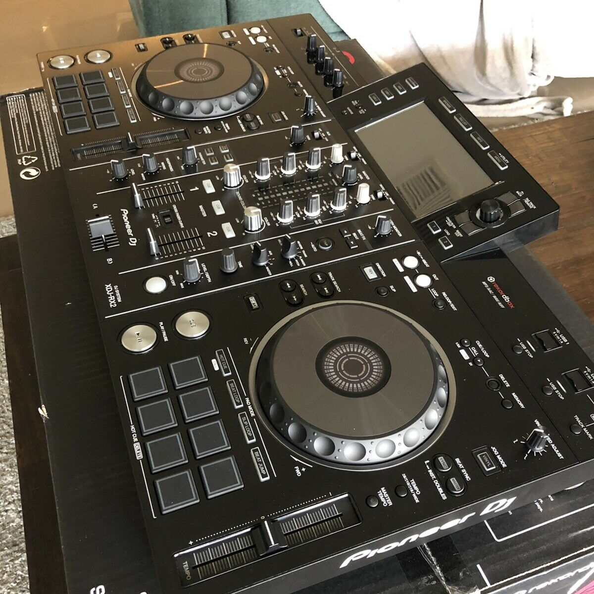 Pioneer DJ XDJ-XZ DJコントローラー美品 Pioneer DJ XDJ-XZ 4-Channel Standalone Controller for