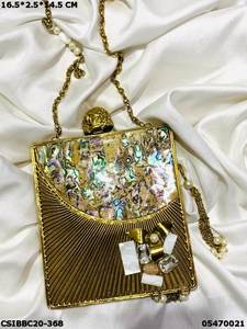 Pochette de soirée exclusive en laiton et nacre, fabriquée à la main, pour mariages et fêtes - Product Image 3