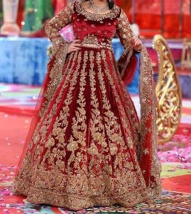 Último vestido de novia tradicional indio paquistaní Lehenga con bordado pesado diseñador étnico ropa nupcial 2025 - Product Image 2