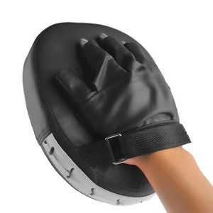 Coussinets de gants de four d'entraînement de boxe en cuir PU sur mesure en gros Nouveau design Rembourrage multicouche Respirant 1 paire - Product Image 4