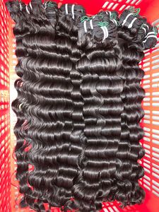 Extensiones de Cabello de Donante Único, Onduladas, con Cierre de Encaje Transparente y Frontal - Product Image 3