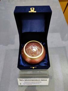 Brassworld inde Odyssey pet crémation urn funérailles fournitures Brassworld inde - Product Image 2