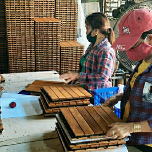 Nuevo precio superior de primavera, azulejos sólidos duraderos, diseño moderno, cubierta de madera entrelazada para interiores, madera de acacia resistente de 24mm de espesor - Product Image 6