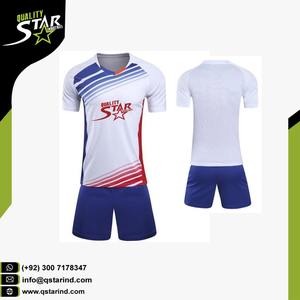 Uniforme de fútbol directo de fábrica, impresión por sublimación, diseño personalizado, 100% poliéster - Product Image 3