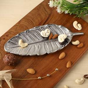 Plat à feuilles en aluminium de qualité supérieure avec argenterie élégante finie pour le service de fruits secs et de desserts de table vente en gros - Product Image 5