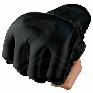 Vente en gros Gants MMA et de boxe demi-doigts en cuir PU et PVC imprimés sur mesure avec logo personnalisé - Product Image 6