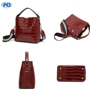 Sac à main en cuir pu pour femmes, motif Alligator, sacoche à poignée, luxe à bandoulière, petit fourre-tout - Product Image 3