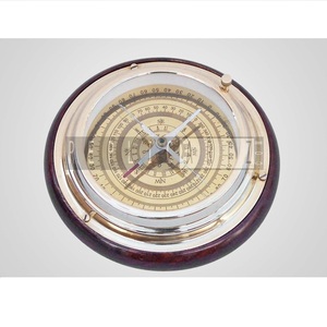 Boussole de poche nautique antique en laiton, boussole vintage Haking, objet décoratif maritime en laiton massif, cadeau de voyage, objet de collection pour la maison - Product Image 1