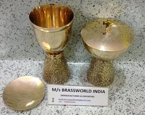 Suministros de latón para iglesia, suministros de alta calidad de cáliz y ciborium con Cruz - Product Image 5