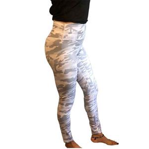 Leggings Deportivos Personalizados OEM para Mujer, Cintura Alta, Estampados, Tela Inteligente, Elásticos en 4 Direcciones, Transpirables, Venta al Por Mayor, Leggings de Yoga para Fitness - Product Image 1